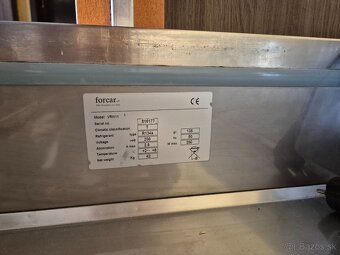 Bufetový chladiaci vozík 4 GN - 3