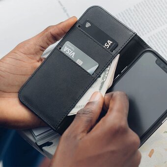 Prémiové puzdro Moshi Overture Case with Detachable Magnetic - 3