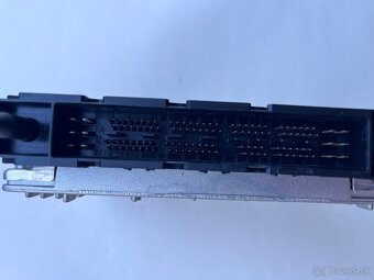 Volvo riadiacia jednotka motora - 3