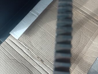 ZOTRVACNIK SKODA 105 - 3