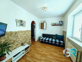 Ponúkame na predaj 2,5 izbový byt v meste Nemšová, príjemný  - 3