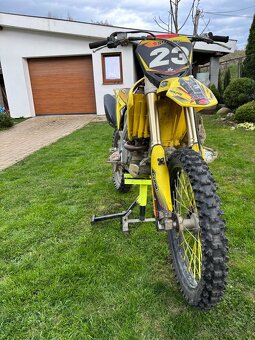 Suzuki RMZ 250 - 3