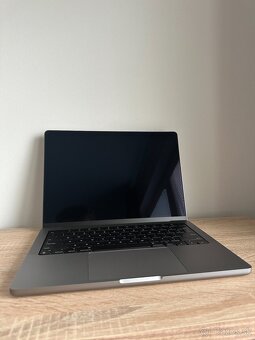 Apple MacBook Pro 14-palcový M2 Pro 12-Core 16GB/1TB - 3