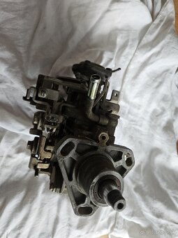 Mechanické strekovacie čerpadlo 11mm hlava nissan patrol y61 - 3