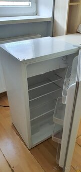 Predám malú chladničku značky Hisense. - 3