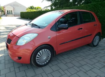 Predám Toyota Yaris 1.3 VVTI 64kw s klímou - 3
