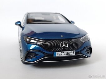 1:18 - Mercedes EQE (2022) - NZG - 1:18 - 3