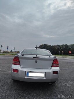 predám nepojazdny Dodge Avenger - 3