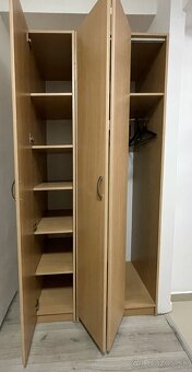 Trojdverová šatová skriňa - 3