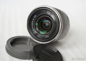 Sony SEL 18-55mm f/3,5-5,6 OSS - 3