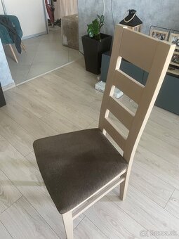 Jedálenský stôl so 4 stoličkami - 3