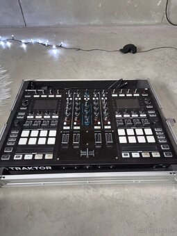 Native instrument kontrol S8 - 3