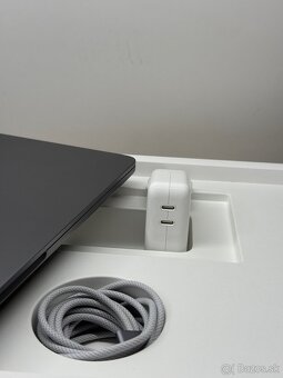 Apple Macbook Air 15” M3 | 512GB - 20 cyklov - 3