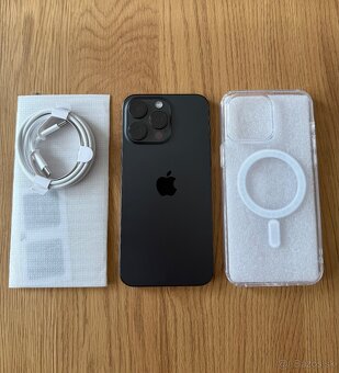 iPhone 15 Pro Max 256 gb Black Titanium v záruke - 3