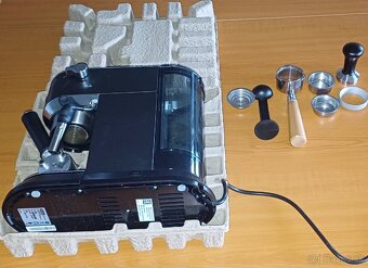 Delonghi Dedica EC685.BK - 3