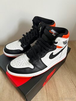 Nike Jordan 1 Elektro Orange - 3