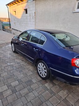 Rozpredám volkswagen pasat b6 rok 2010 - 3