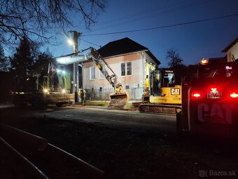 Strojnik pásový bager + engcon - 3