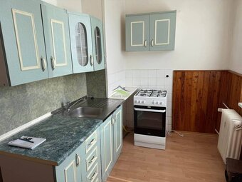 Výborná investícia - 2 izbový byt s balkónom pri Nemocnici - 3