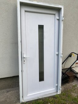 Vedlajsie vchodove dvere plastove 100 x 210 cm PRAVE - 3