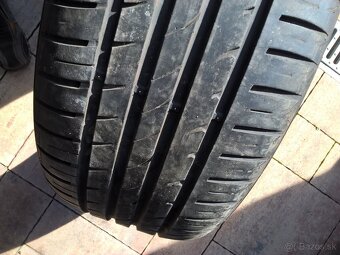 2 ks LETNÉ 225/50 R16 92V HANKOOK cca 6-6,5 mm LEN 19,99€/ks - 3
