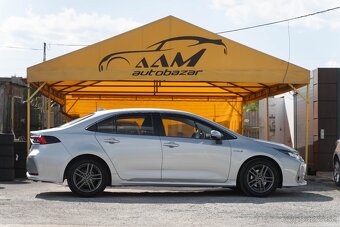 Toyota Corolla 1.8 Hybrid CVT - SK Pôvod / 1.Majiteľ - 3