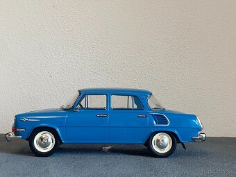SKODA/ VOLGA predam krasny zberatelsky model. Mierka 1:18. - 3