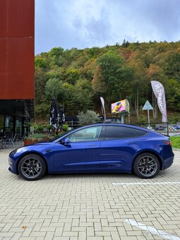 Predám Tesla 3 366kw LR Dual Motor 2021 - odpočet DPH - 3