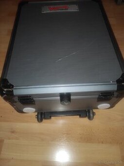 Pevný kufor na kolieskach - 3