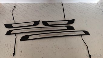 Lišty Audi a6 C7 led - 3