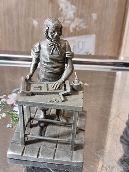 Predám zberateľské dekorácie - 3