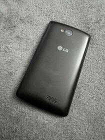 LG F60 - 3