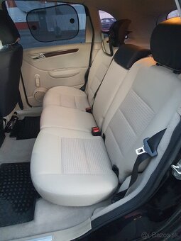 Mercedes B200 - 3