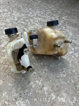 Nádobka na motorku Cagiva Mito 125 - 3