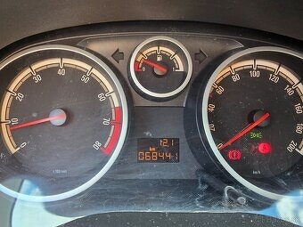 Opel Corsa - 3