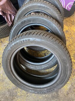 215/55/R17 GoodYear zimne - 3