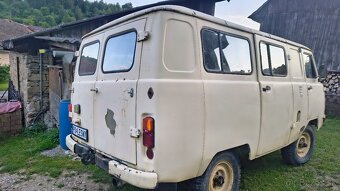 UAZ 452 - 3
