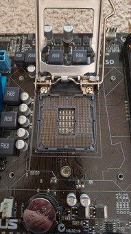ASUS P8H61-M EVO - 3