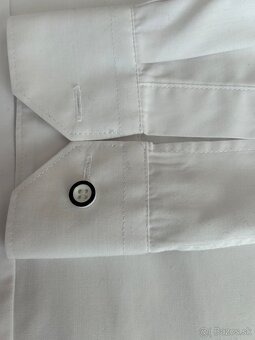 Biela chlapčenská košeľa veľkosť S - 3