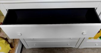 KOMODA a POLICOVÁ SKRIŇA - rezervované - 3