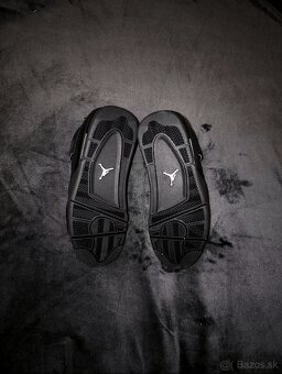Air Jordan 4 “Black Cat” - 3