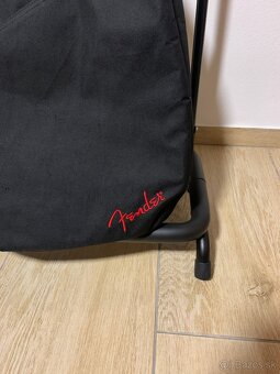 Predam puzdro Fender - 3