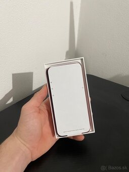 Apple iPhone 13 Čistonový - 3