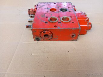 Bielorus hydraulický rozvádzač zadny - 3