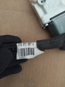 motorček okna Superb 2 - 3