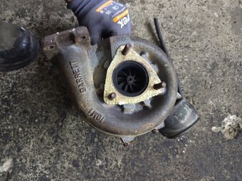 Turbodúchadlo 2.5 tdi 114kw - 3