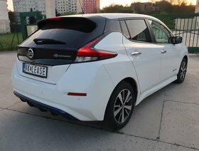 Bohate vybavené auto, ktoré jazdí takmer zadarmo-za 293€/mes - 3