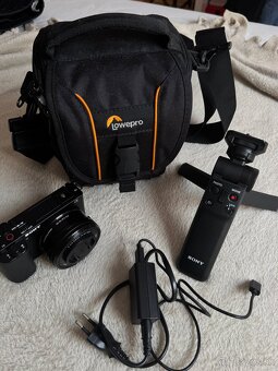 Sony Alpha ZV-E10, vlogovacia kamera - 3