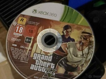 Predám Xbox360 - 3