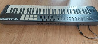 M-Audio Oxygen 61 - super MIDI klavesy - 3